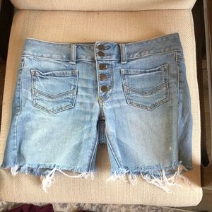 One of a kind American Eagle shorts